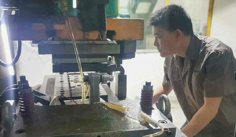 80T協易氣動沖壓機
